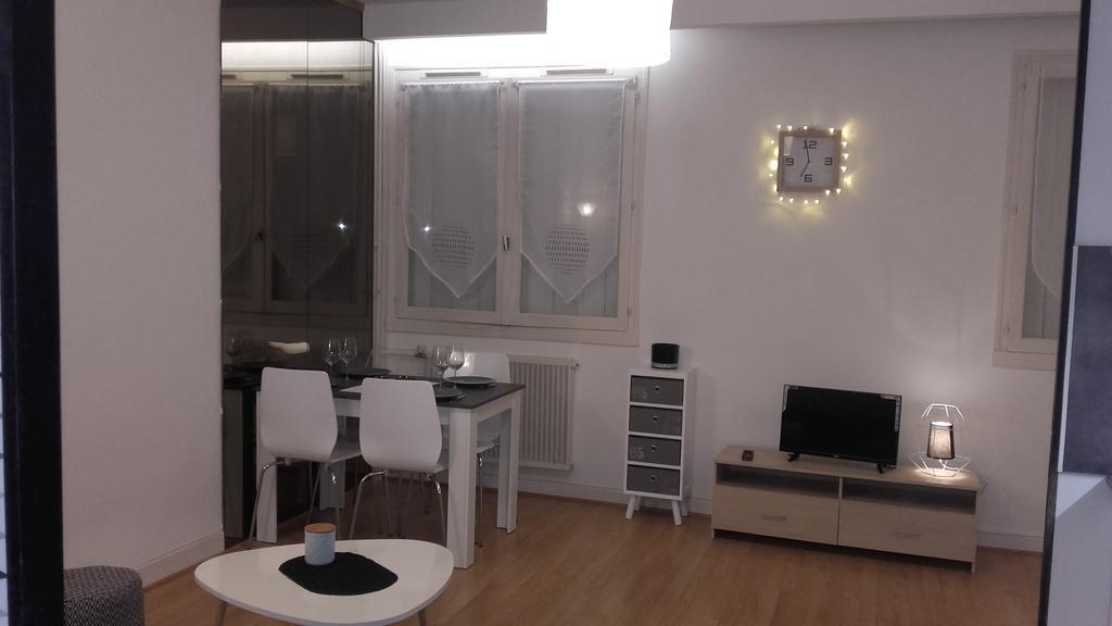 Appartement Le Gambetta Troyes Exterior photo